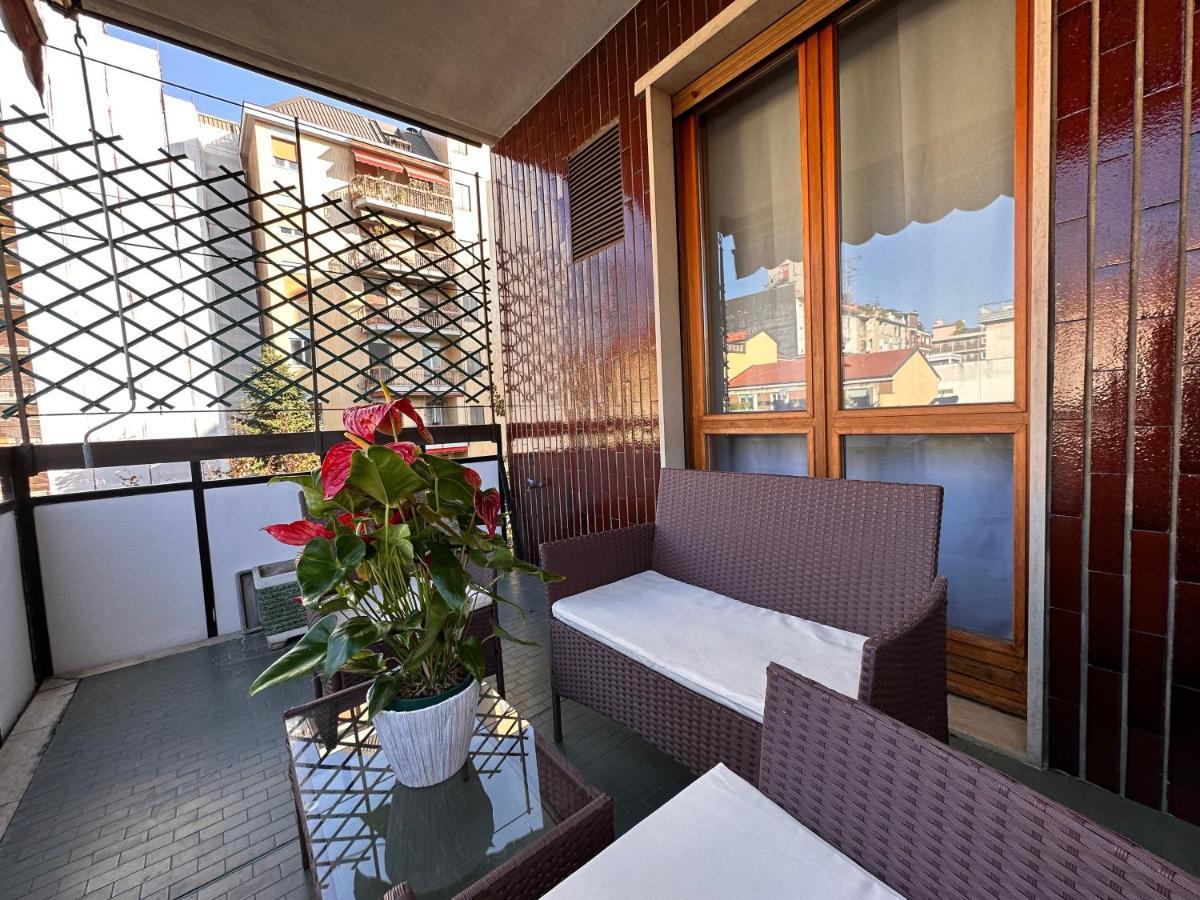 Best Way Rent - Apartments Near Tre Torri District Мілан Екстер'єр фото